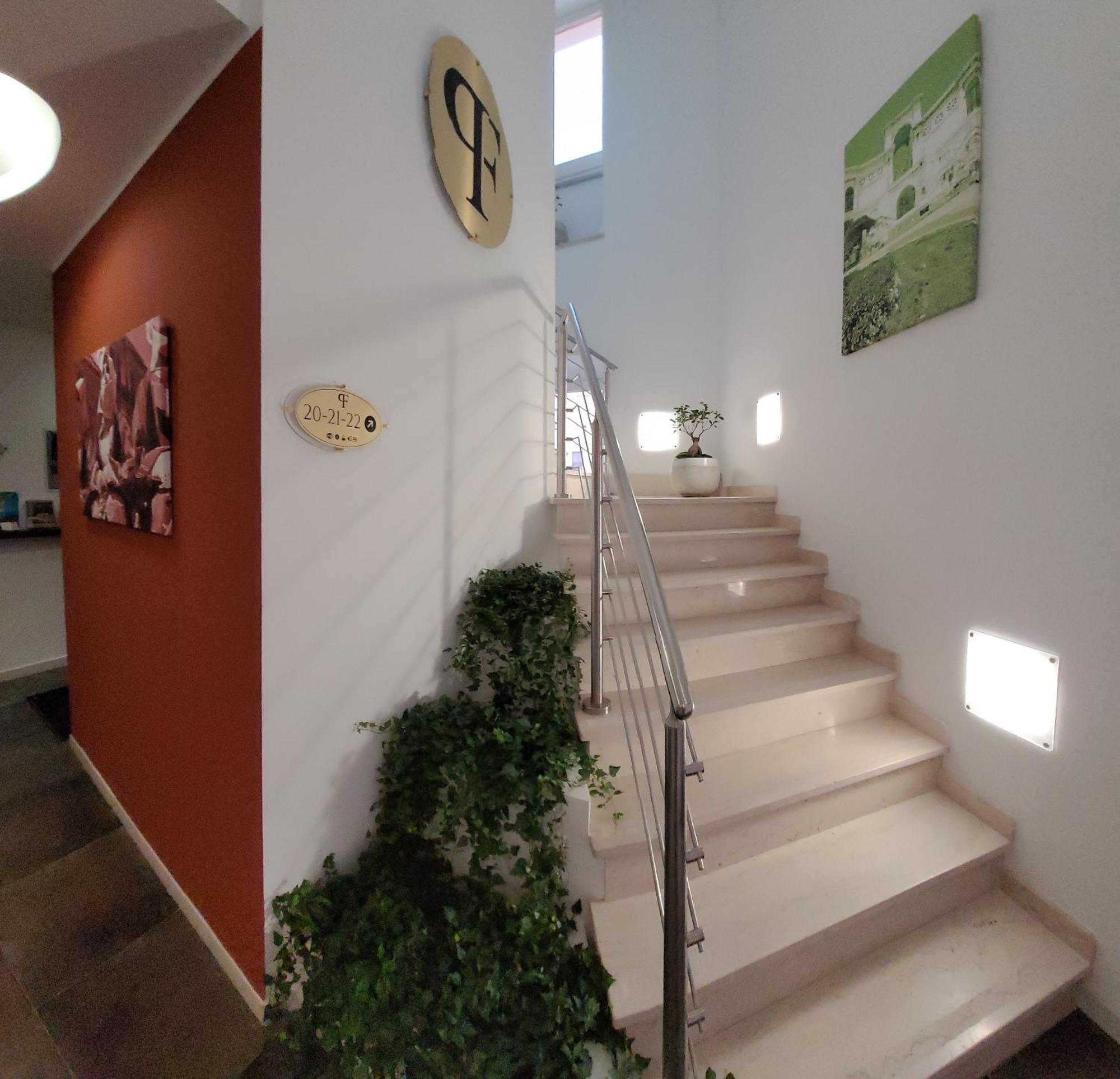 Palazzo Ferrucci Luxury Suites Cagliari Exterior photo